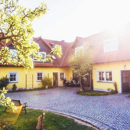Pension Sankt Urban Sommerach Exterior foto